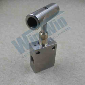 Waterjet high pressure fitting straight hand valve